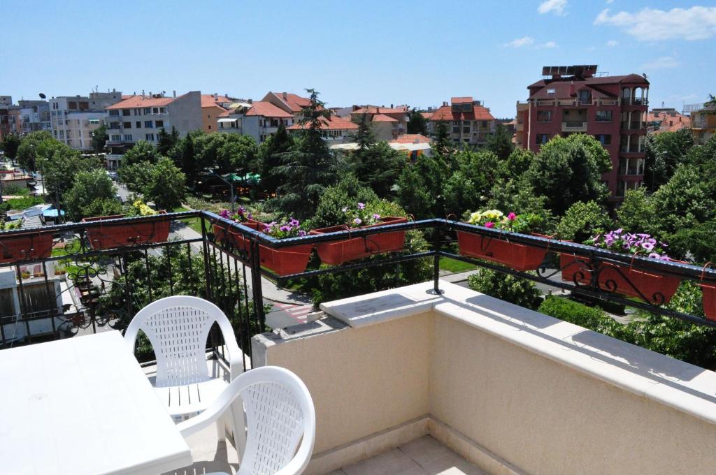St. George Apartments Nesebar Bilik gambar