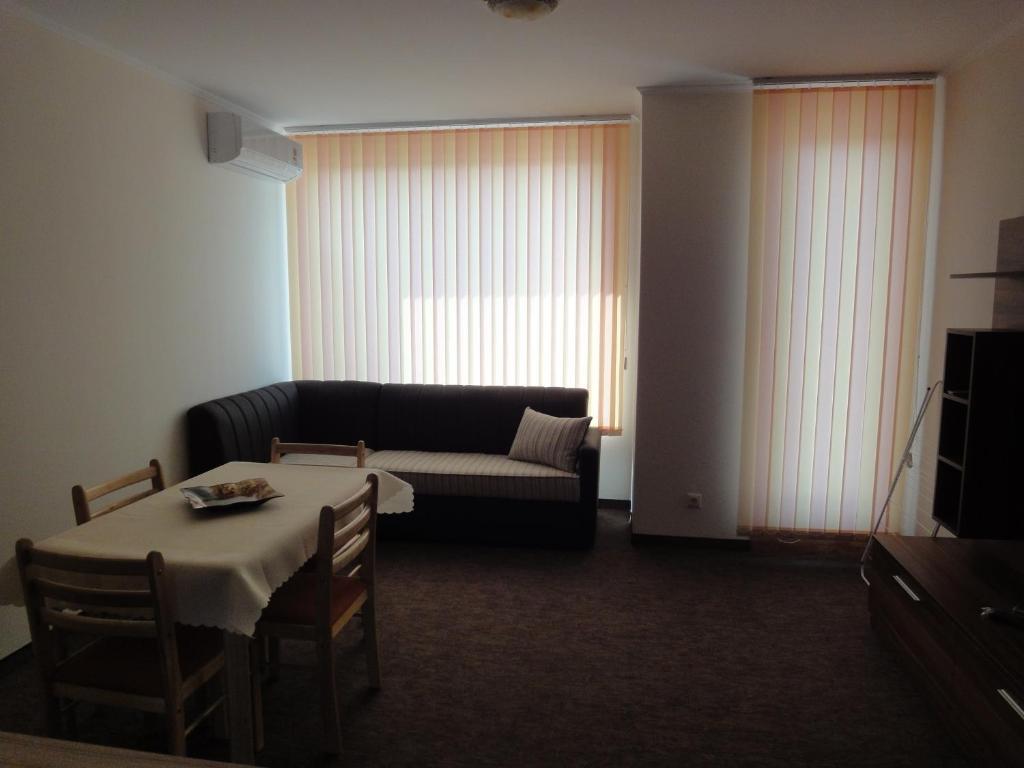 St. George Apartments Nesebar Bilik gambar