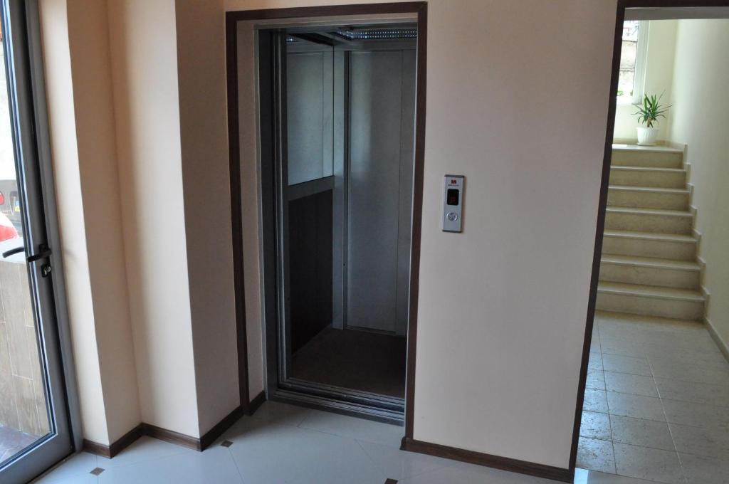 St. George Apartments Nesebar Luaran gambar