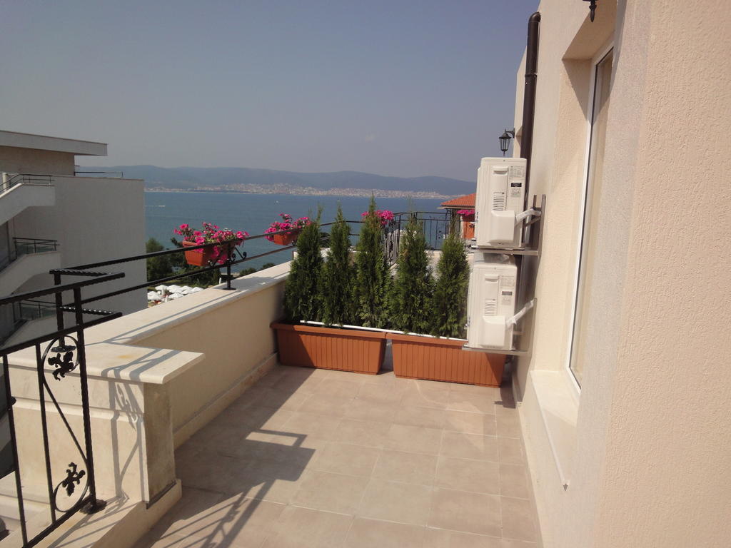 St. George Apartments Nesebar Bilik gambar